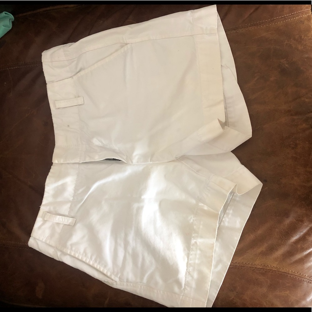 Gap white shorts